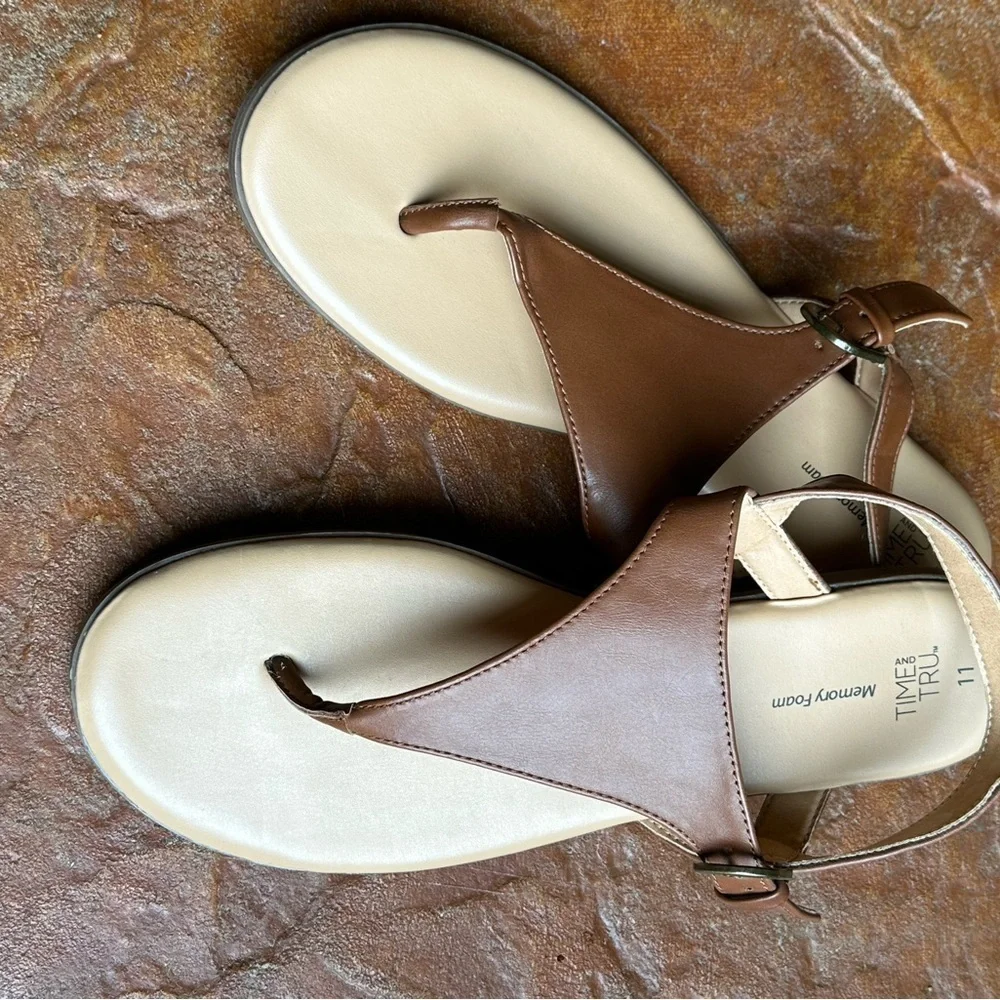 Time and Tru Brown Boho Thong Slingback Minimalist Sandals Sz 11